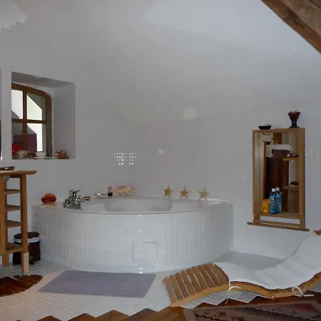La Grande Maison 3* Seine-Port
