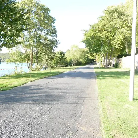 La Grande Maison Bed & Breakfast