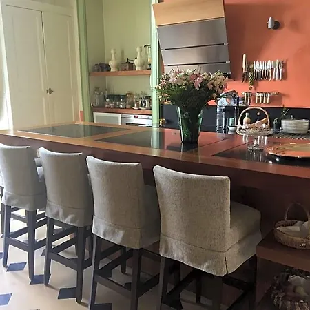 La Grande Maison 3* Seine-Port
